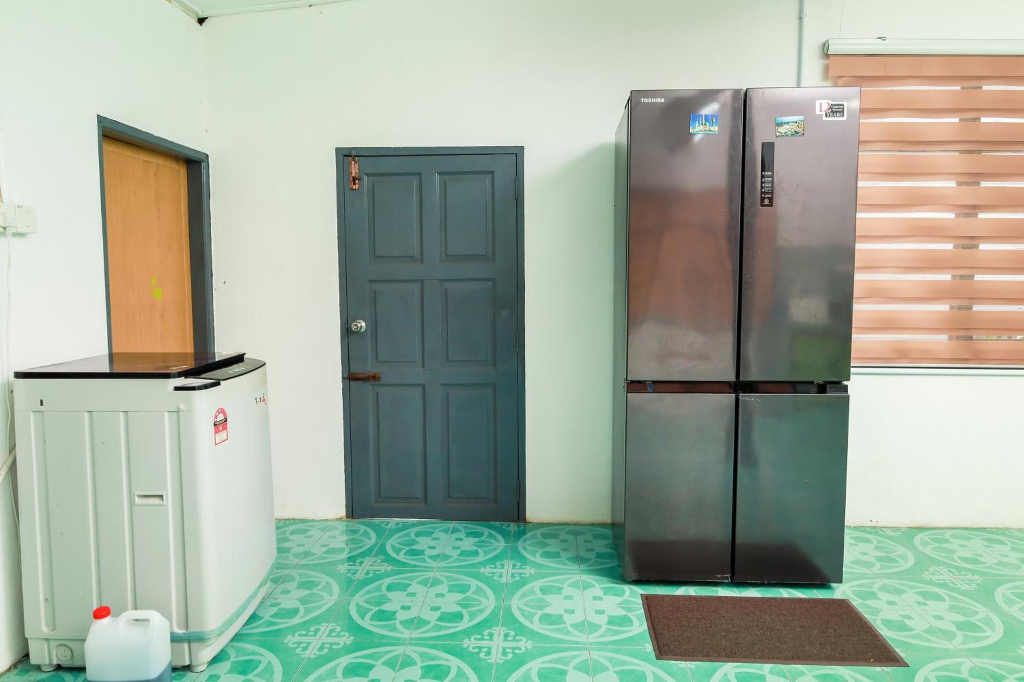 D'Bali Homestay - Private Swimming Pool, Netflix, Internet Wifi ,Cuckoo, Internet Wifi , Dryer, Washing Machine, Aircond Setiap Bilik & Ruang Tamu Pasir Puteh Exterior photo